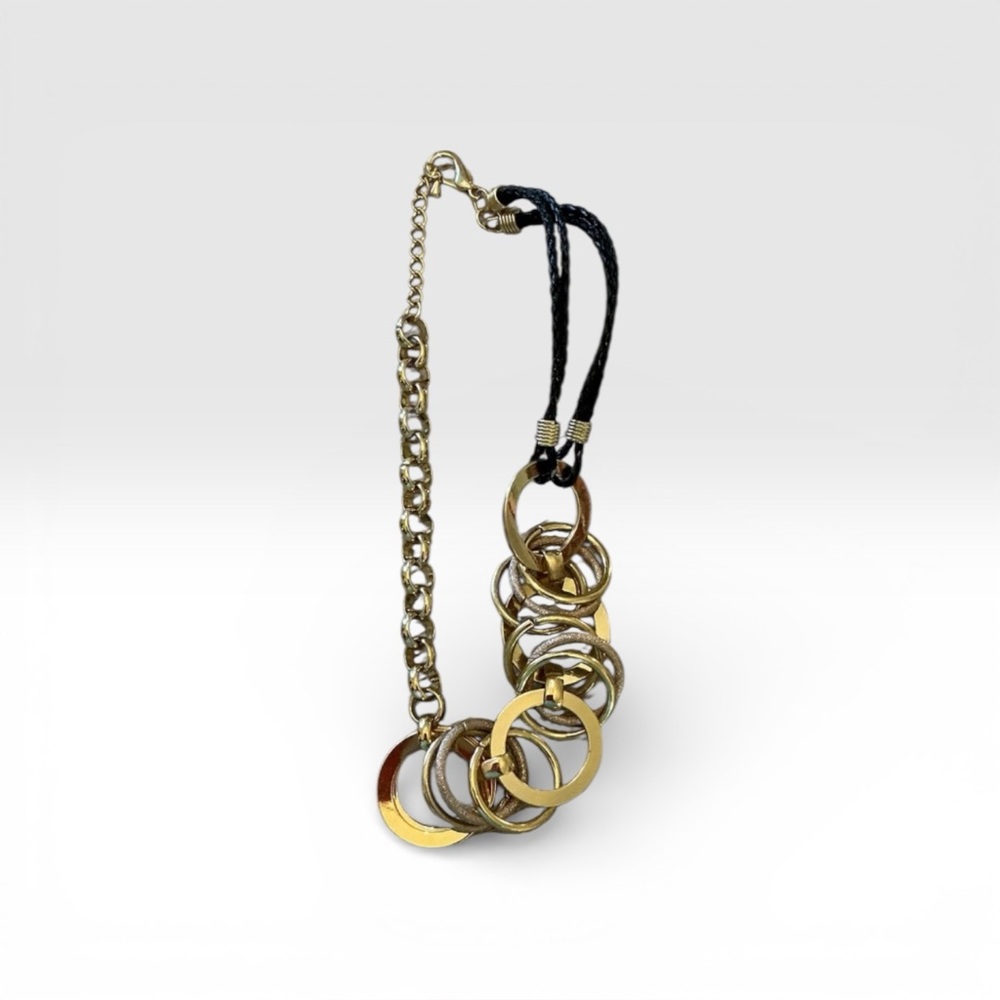 Gold Mixed Metal Circle Statement Necklace – 16” – Modern Chic